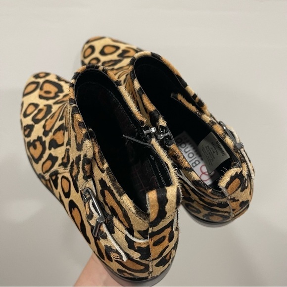Blondo Tami Waterproof Moto Bootie Leopard Print Size 8.5 - Picture 7 of 12